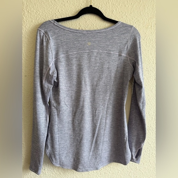 Zella Gray Fitted Long Sleeve Blouse - Picture 5 of 7